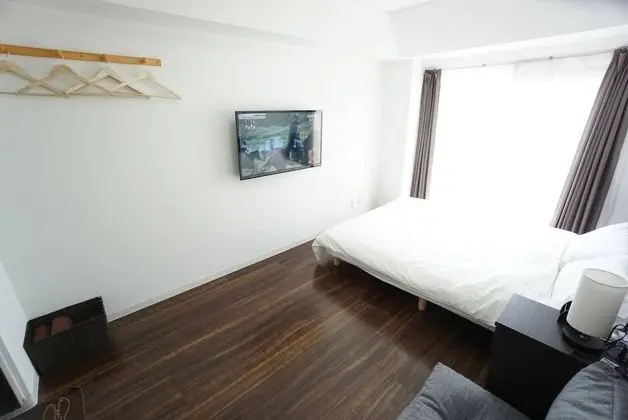 City Tek Büyük Yataklı Oda