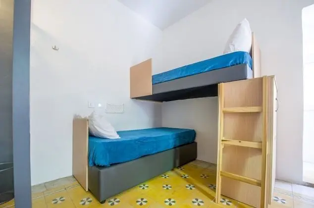 Ortak Ranzalı Oda, Sadece erkekler için (5 People)