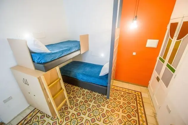 Ortak Ranzalı Oda, Sadece erkekler için (5 People)