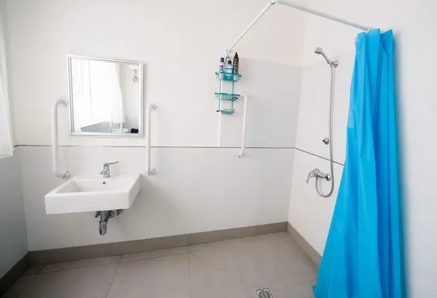 Ortak Ranzalı Oda, Sadece erkekler için (5 People)