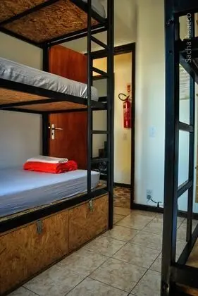 Ortak Ranzalı Oda, Karma Ranzalı Oda, Ortak Banyo (6 camas)