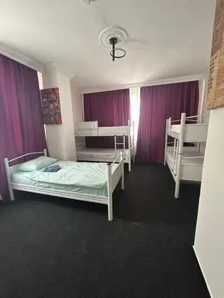 Yatakhane (Ortak Kullanım), Bahçe Manzaralı, Balkonsuz
