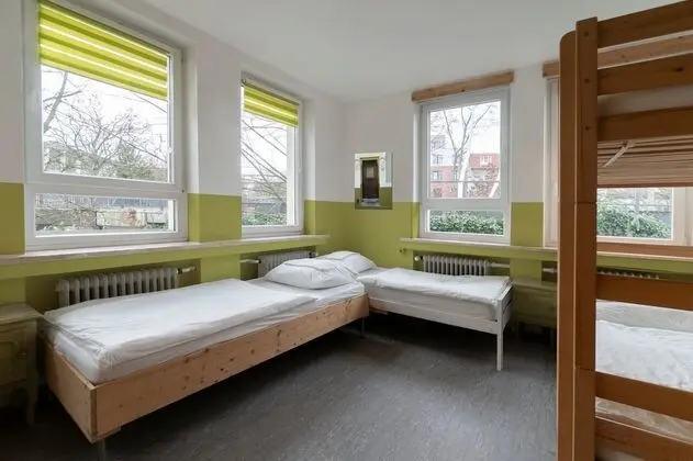 Comfort Ortak Ranzalı Oda, Ortak Banyo