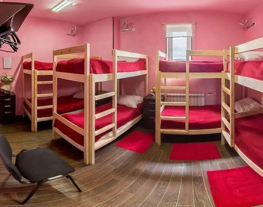 Ortak Ranzalı Oda, Karma Ranzalı Oda (1 bed in 8 person dorm)
