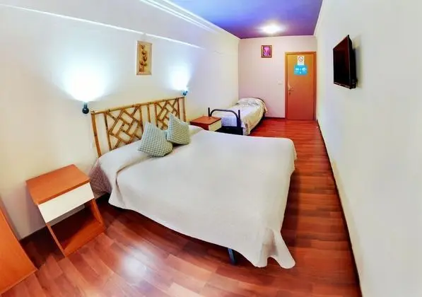 Tek Büyük Yataklı Oda (Private External Bathroom)