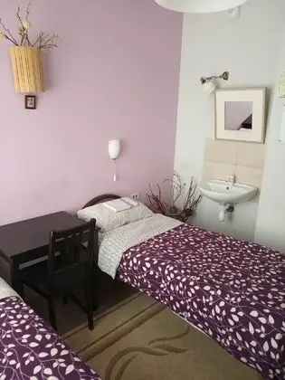 Standard Tek Büyük veya İki Ayrı Yataklı Oda, Birden Çok Yatak Odası