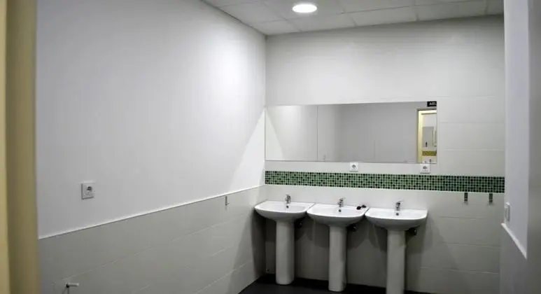 Ortak Ranzalı Oda, Karma Ranzalı Oda, Ortak Banyo (16 Beds)