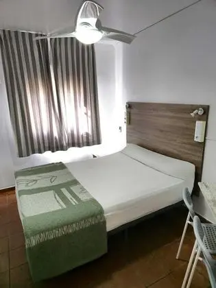 Standard Tek Büyük Yataklı Oda, Ortak Banyo