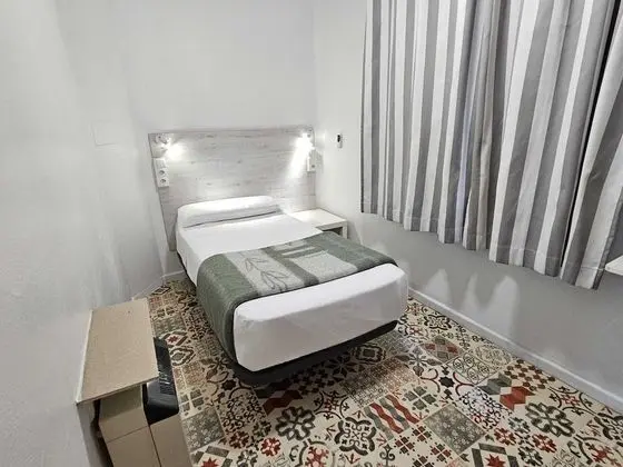 Tek Kişilik Oda, Ortak Banyo