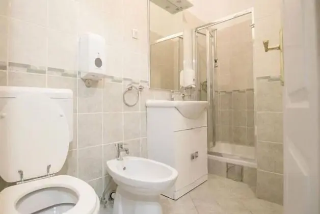 4 Bed Dormitory -1 Bed