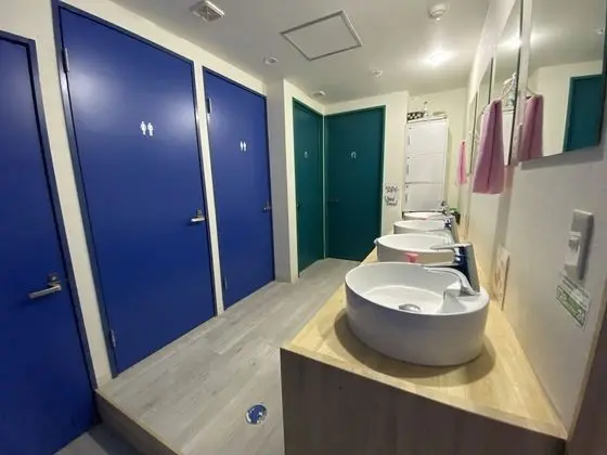 Ortak Ranzalı Oda, Sadece kadınlar için (Wide)