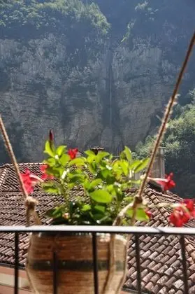 Ortak Ranzalı Oda, Özel Banyo (5 pax)