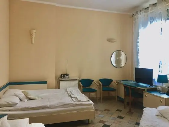 Family Dört Kişilik Oda