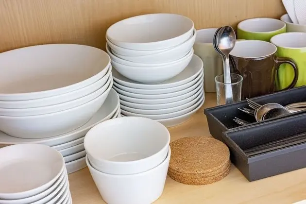 Ortak Ranzalı Oda, Sadece kadınlar için, Ortak Banyo