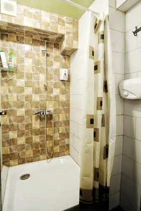 Basic Dört Kişilik Oda, Karma Ranzalı Oda (Bed in 3-beds Shared dormitory)