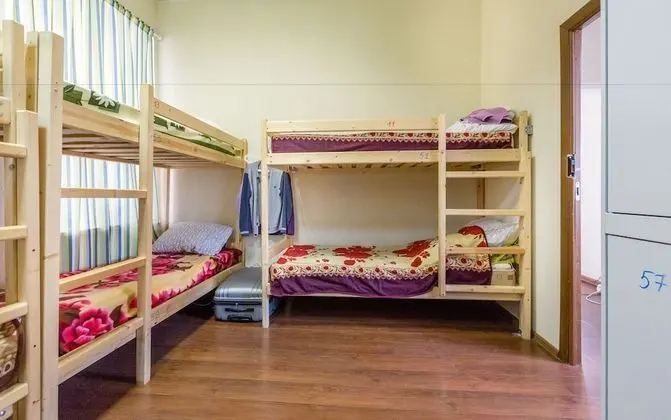 Basic Ortak Ranzalı Oda, Karma Ranzalı Oda (1 Bed in 10 Person Dorm)