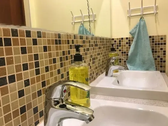 Basic Ortak Ranzalı Oda, Karma Ranzalı Oda (1 Bed in 10 Person Dorm)