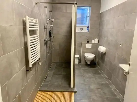 Bunk bed in 8 people dormitory, Free Parking