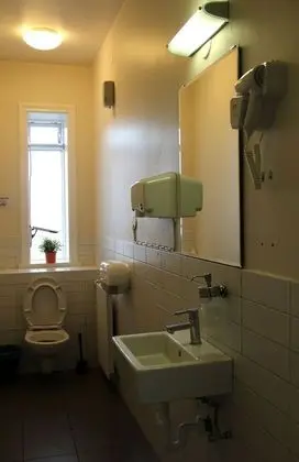 Twin Room with Shared Bathroom and Free Parking