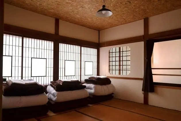Traditional Oda, Sigara İçilmez (Japanese Style, For 3-4 Guests)