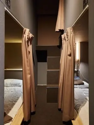 Ortak Ranzalı Oda, Sadece kadınlar için