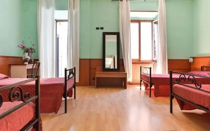 Üç Kişilik Oda, Banyolu/Duşlu
