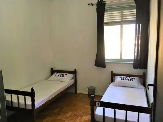 Basic Tek Büyük veya İki Ayrı Yataklı Oda