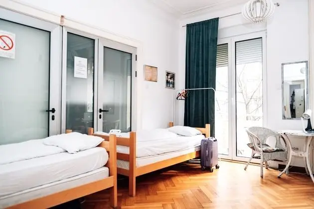Ortak Ranzalı Oda, Karma Ranzalı Oda (6 Bed Dormitory Room)