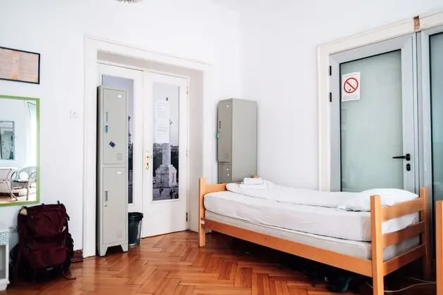 Ortak Ranzalı Oda, Karma Ranzalı Oda (6 Bed Dormitory Room)