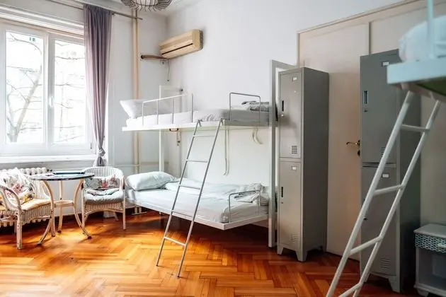 Ortak Ranzalı Oda, Karma Ranzalı Oda (6 Bed Dormitory Room)