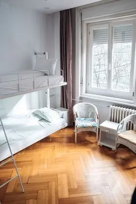 Ortak Ranzalı Oda, Karma Ranzalı Oda (6 Bed Dormitory Room)