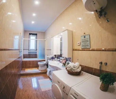 Ortak Ranzalı Oda, Karma Ranzalı Oda (6 Bed Dormitory Room)