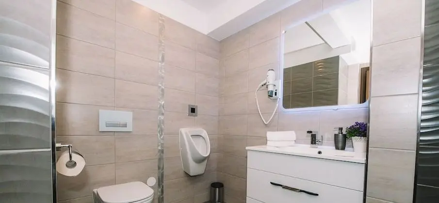 Ortak Ranzalı Oda (Hostel Bled - Double bed in Dormitory)