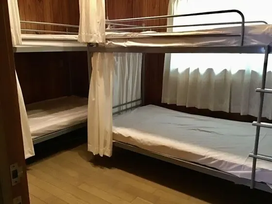 Ortak Ranzalı Oda, Sadece kadınlar için