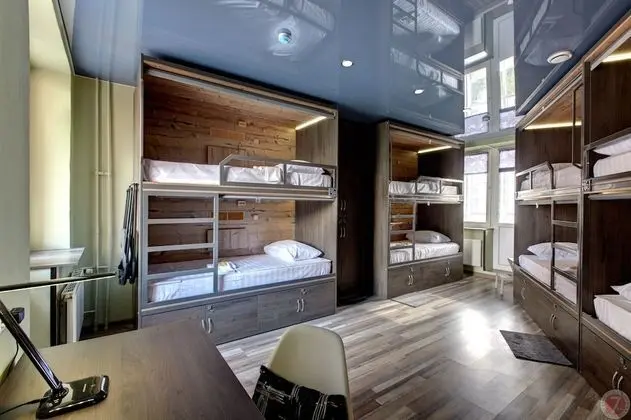 Ortak Ranzalı Oda, Karma Ranzalı Oda, Balkon