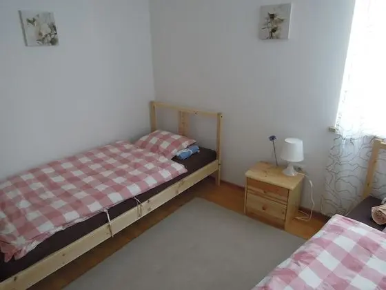 Dört Kişilik Oda, Ortak Banyo