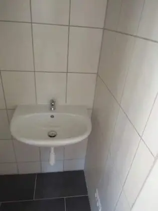 Tek Büyük Yataklı Oda, Ortak Banyo