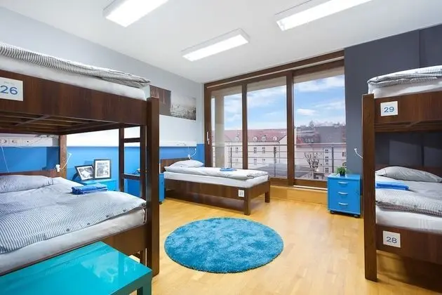 Ortak Ranzalı Oda, Karma Ranzalı Oda, Ortak Banyo (For 6)