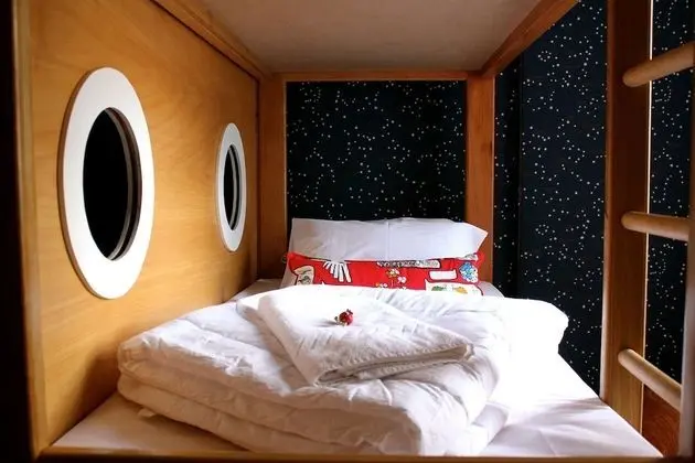 Ortak Ranzalı Oda, Ortak Banyo (Malibu)