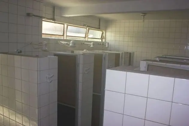 Ortak Ranzalı Oda, Sadece erkekler için