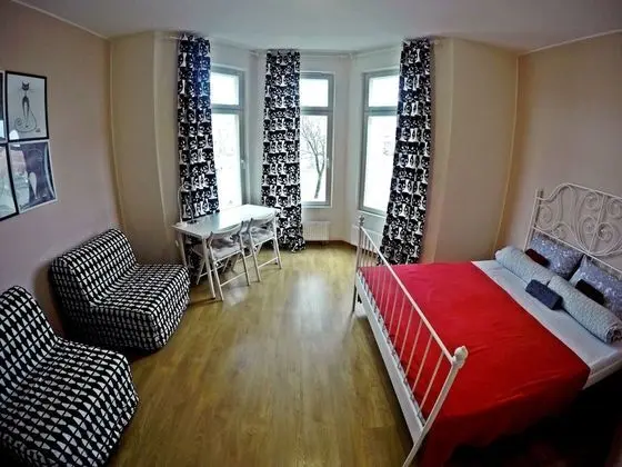 Standard Tek Büyük Yataklı Oda