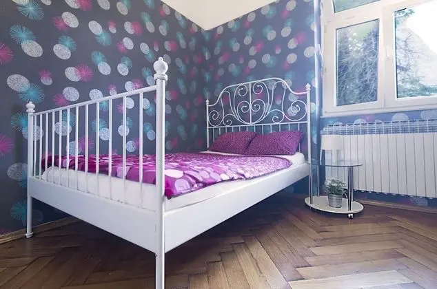 Tek Büyük Yataklı Oda, 1 Çift Kişilik Yatak, Ortak Banyo