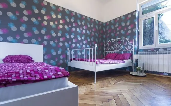 Tek Kişilik Oda, Ortak Banyo