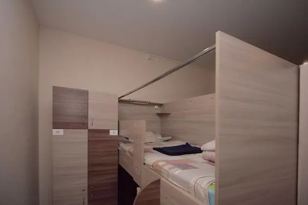 Ortak Ranzalı Oda, Sadece erkekler için (12 beds)