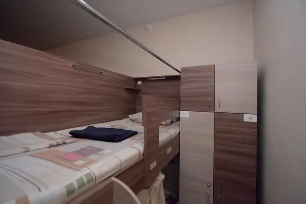 Ortak Ranzalı Oda, Sadece erkekler için (12 beds)