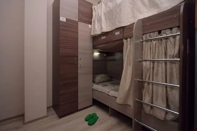 Ortak Ranzalı Oda, Sadece erkekler için (12 beds)
