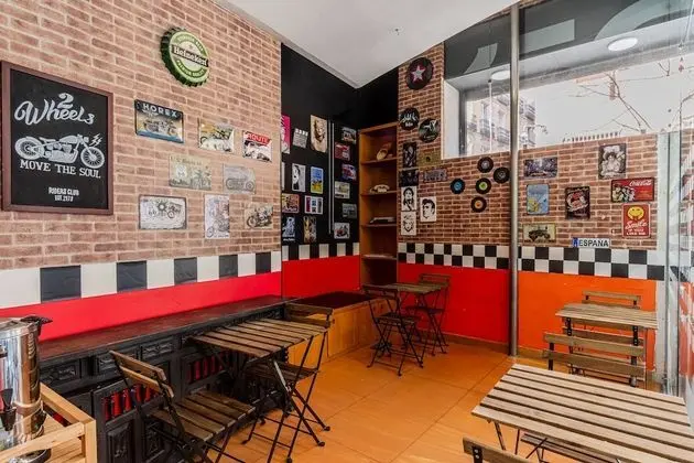 Ortak Ranzalı Oda, Karma Ranzalı Oda, Ortak Banyo (1 Bed in 6 Bed Dorm)