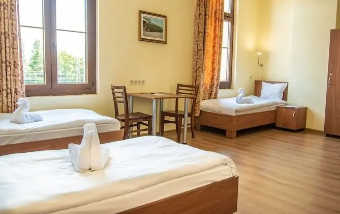Bed in a 4-Bed Shared Dormitory