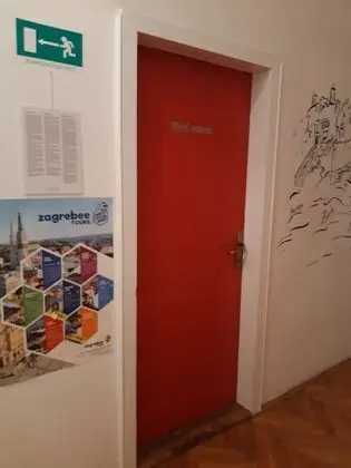 City Tek Büyük Yataklı Oda