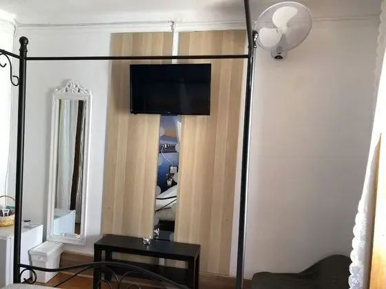Deluxe Tek Büyük Yataklı Oda, Ortak Banyo